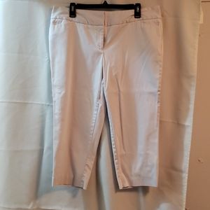 Worthington Modern Fit Capri size 14